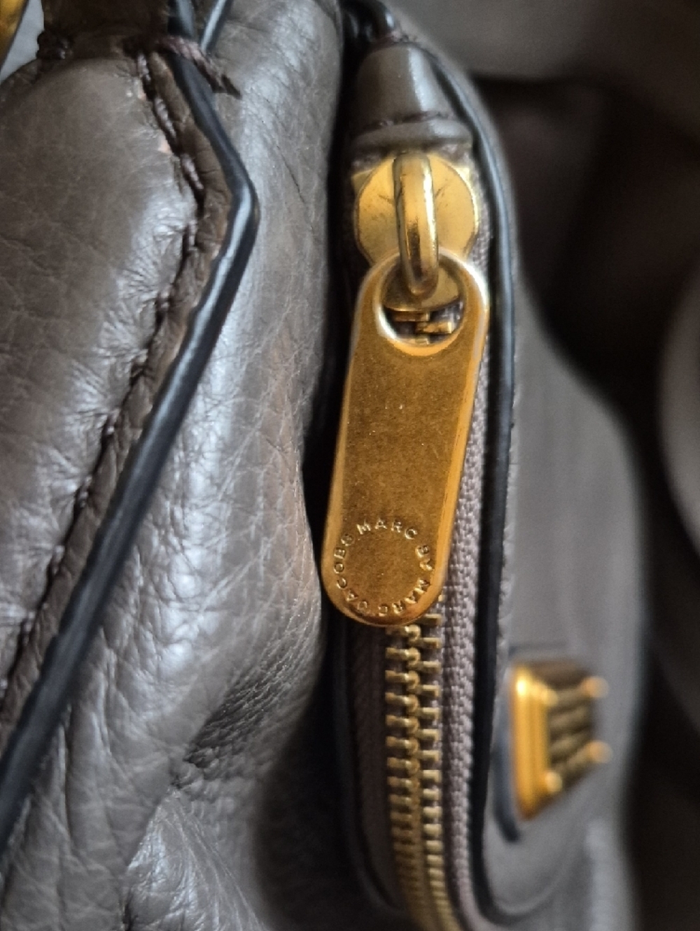 Marc Jacobs Classic Q Natasha Mini Crossbody grey leather - Picture 4 of 7